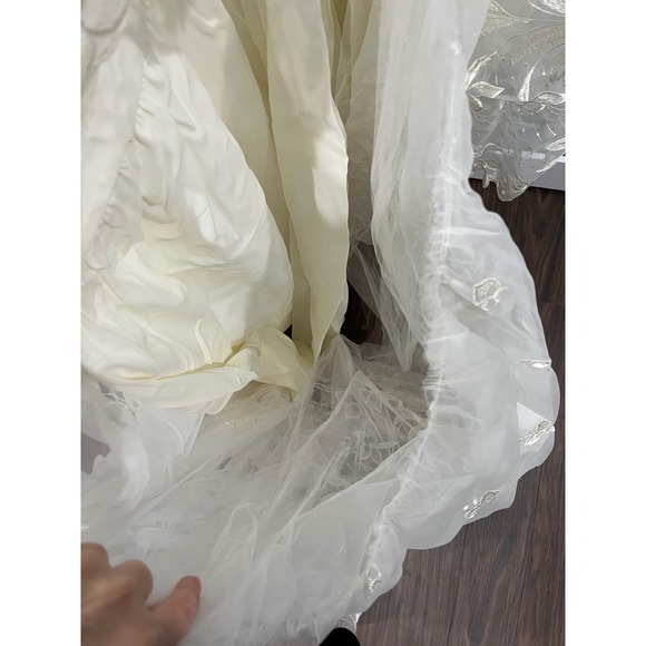 Vintage 80s Victorian Revival Wedding Dress Ivory High Neck Sheer Lace Illusion - Picture 12 of 16